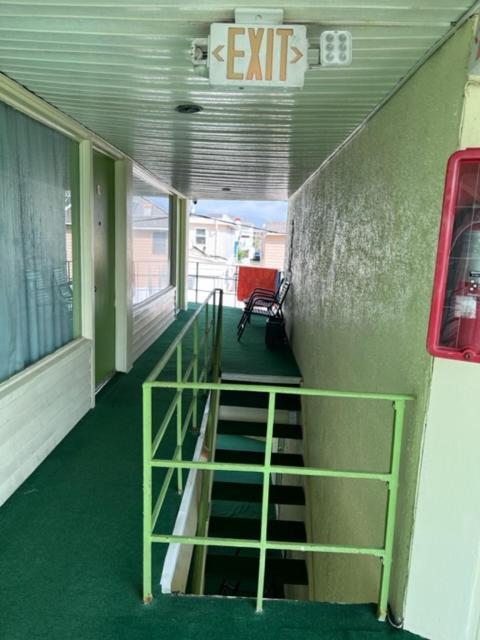 Caribbean Motel Wildwood Crest Bagian luar foto