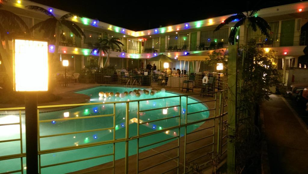 Caribbean Motel Wildwood Crest Bagian luar foto